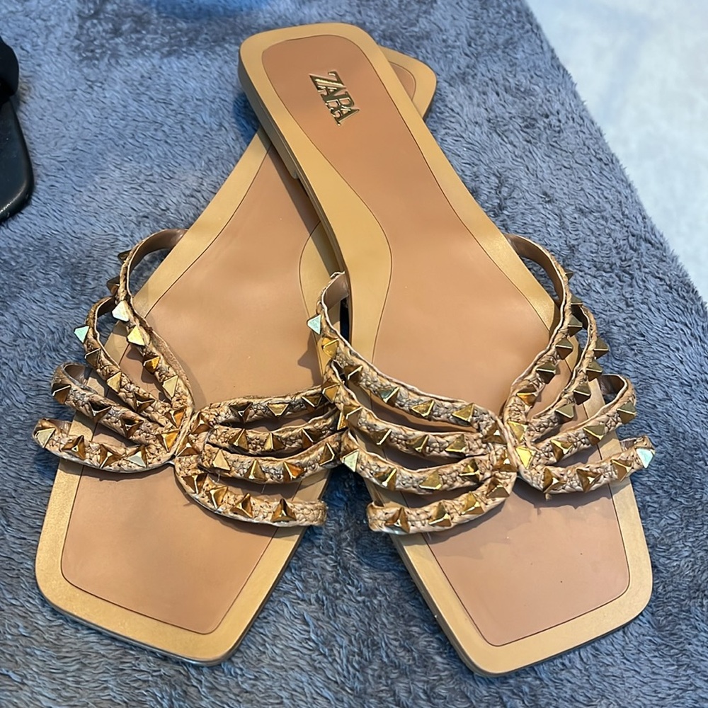 Zara Gold Strappy Sandals with Open Toe Design
